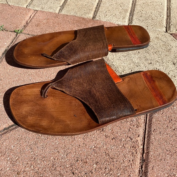 mark nason mens flip flops